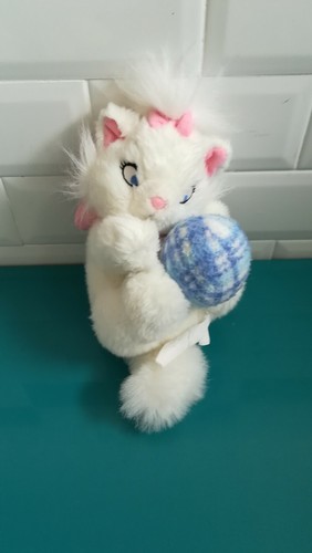 Peluche marie les - marie,