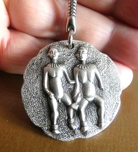 Ancien porte clé métal