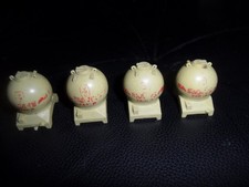 PIECES DETACHEES 4 BOMBONNES