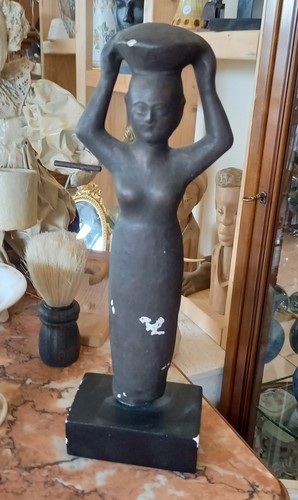 Figurine fondation nom - figurine, au