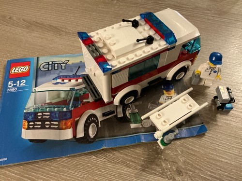 Lego 7890 ambulance complet - 7890, l'ambulance