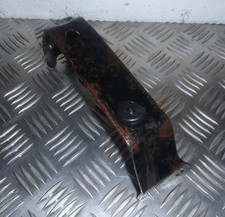 Honda CM 125 T - Patte de cadre sous selle