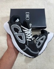 Dior B30 – Neuves, jamais