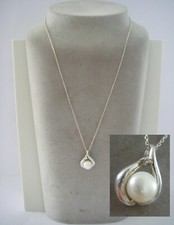 joli collier pendentif perle