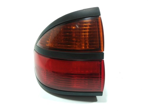 Feu arriere gauche 7700420122 - gauche,