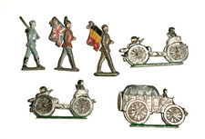 lot grands soldats plats d'étain jouets anciens