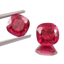 Paire Correspondante De Rubis