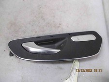 Poignee interieur porte avant