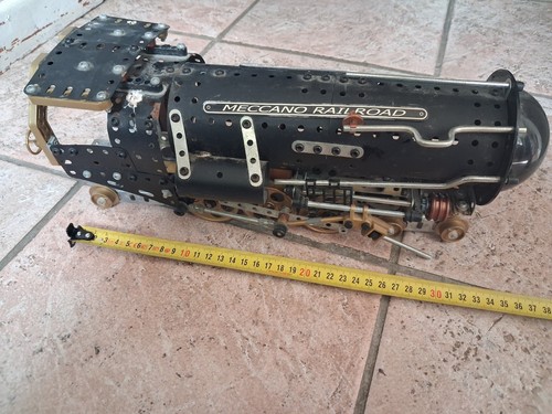 Locomotive meccano - locomotive,