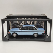 DNA Collectibles 1/18 Volvo