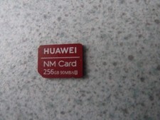 CARTE MEMOIRE ORIGINALE HUAWEI 256 GO         vitesse : 90MO/s  parfait état