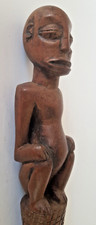 Ancien baton de chef en bois sculpté, art tribal Lega, Afrique, RDC.