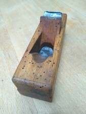 Ancien petit rabot en bois de  buis, guillaume, art populaire, objet de métier.
