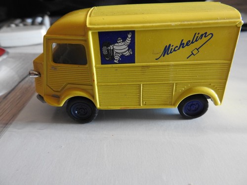 Voiture miniature camion - voiture,