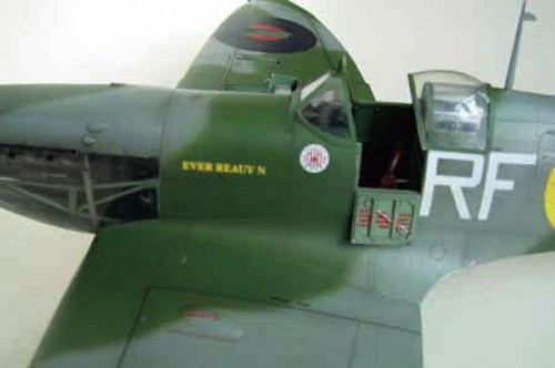 Trumpeter supermarine spitfire - trumpeter,