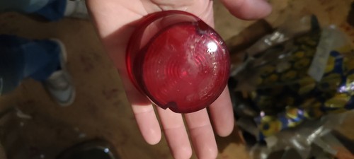 Cabochon maly 858 peugeot 103 - maly,