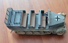 véhicules miniatures 1/50 militaires CORGI  Véhicule semi-chenille 1943