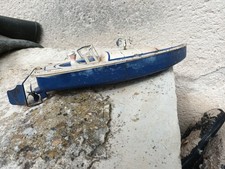 Ancien jouet bateau