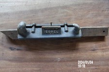 Collection: ancien outil rabot