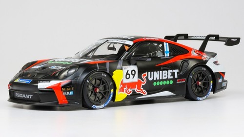 Miniature voiture ixo - 1:18,