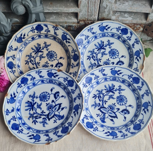 Anciennes assiettes plates - 4,