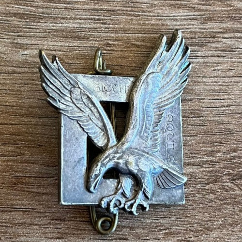 Insigne militaire n330 armée - militaire,