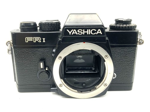 Yashica 35mm reflex - 1,