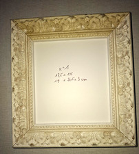 CADRE BOIS et stuc, feuillure 13,5x15 cm, extérieur 19x20,5x3 cm...ref 1