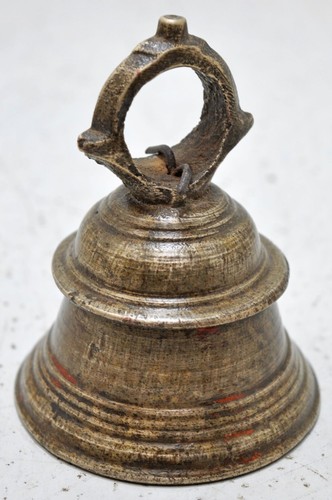 Cloche vache laiton - À,