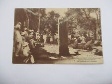 CPA ASIE CAMBODGE ANGKOR THOM INVITES ATTENDANT L'ARRIVEE DES DANSEUSES