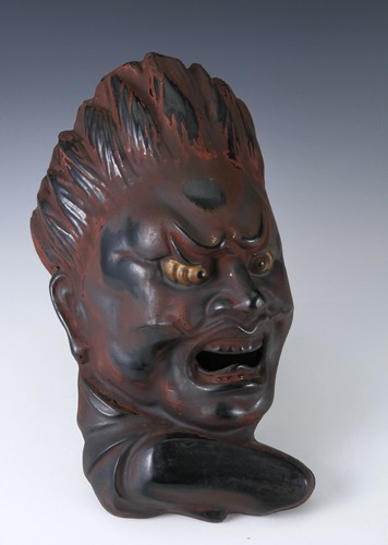 Ancien masque bouddhiste