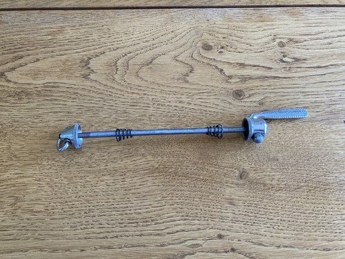 Axe roue serrage rapide - axe,