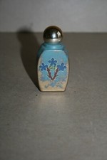  Flacon ancien en verre bleu