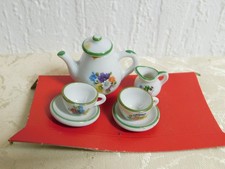 Ensemble De Miniatures En Porcelaine Reutter Pour Maison De Poupées