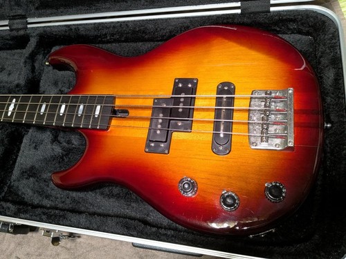 Guitare basse gauche yamaha - guitare,