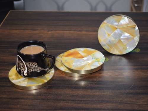 Ensemble sous verres en - ensemble, de