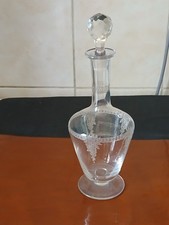 Ancienne carafe cristal Baccarat Gravée  H 23cm L 9cm