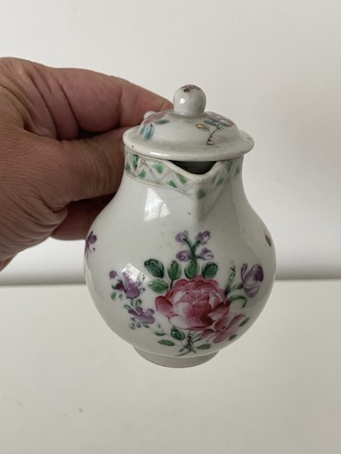 Pot lait porcelaine de - à,