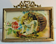 Mini cadre horizontal en laiton, fronton en forme de noeud Louis XVI