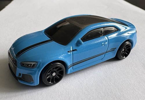 Hot wheels audi rs5 coupé - rs5,