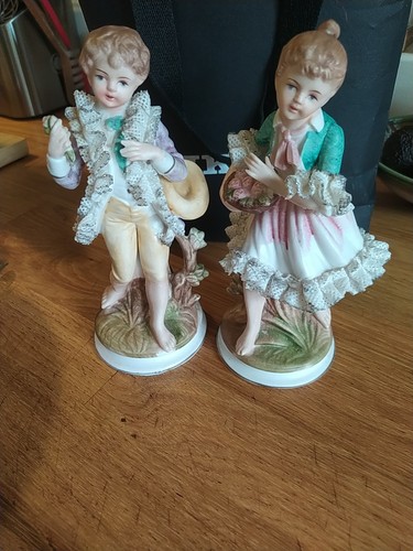Statuettes biscuit couple - biscuit,