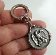 Ancien porte cle métal Augis