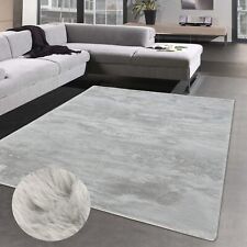Tapis doux Peau de Lapin pour Chambre d'Amis - lavable & durable - en gris