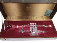 Figurine trompette en verre