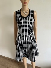 Robe noire et blanche sans manches Molly Bracken taille 2 TBE