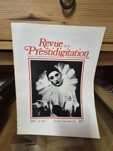 Revue prestidigitation - de, la