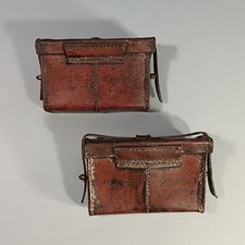 PAIRE DE CARTOUCHIERE JAPONAISE POUR FUSIL ARISAKA MODELE 1897 ET SECONDE GUERRE