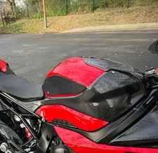 CACHES SOUS RESERVOIR BMW