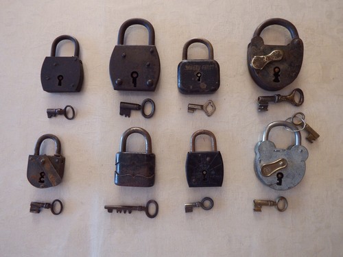 Lot cadenas anciens avec - lot,