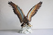 Grande figurine aigle